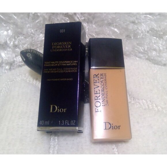 Christian Dior Dior skin Forever Undercover Foundation 031 Sable Sand - Picture 3 of 8